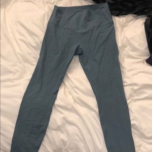 Lululemon wonder under cropped leggings